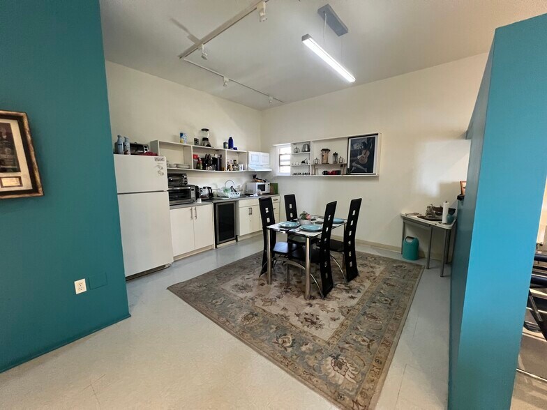More Photos Of 805 S Shamrock Ave, Monrovia Loft Creative Space For Sale