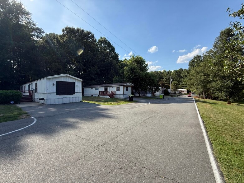More Photos Of 708 Frye Bridge Rd, Clemmons Manufactured Housing Mobile Home Park For Sale