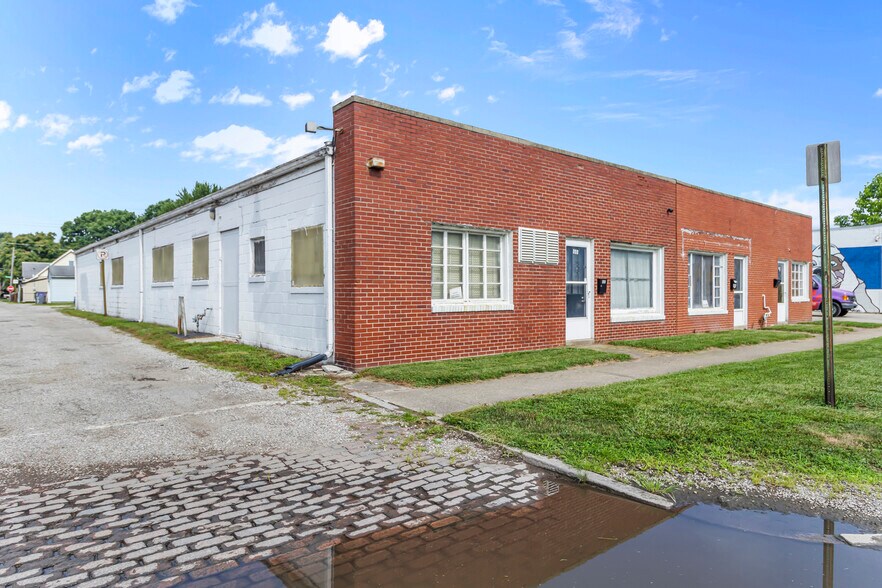More Photos Of 444 N Holmes Ave, Indianapolis Warehouse For Sale