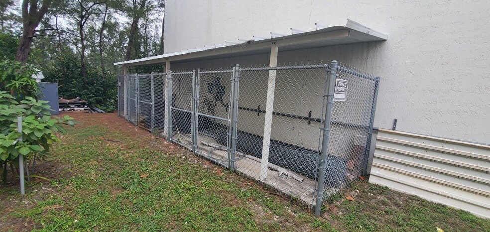 More Photos Of 2100 NW 93rd Ave, Miami Warehouse For Sale