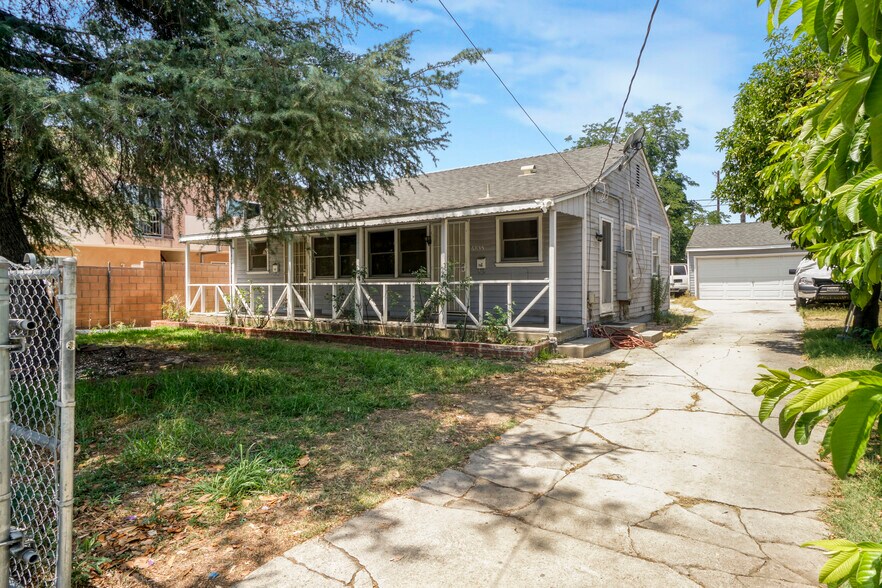 More Photos Of 6833 Simpson Ave, North Hollywood Land For Sale