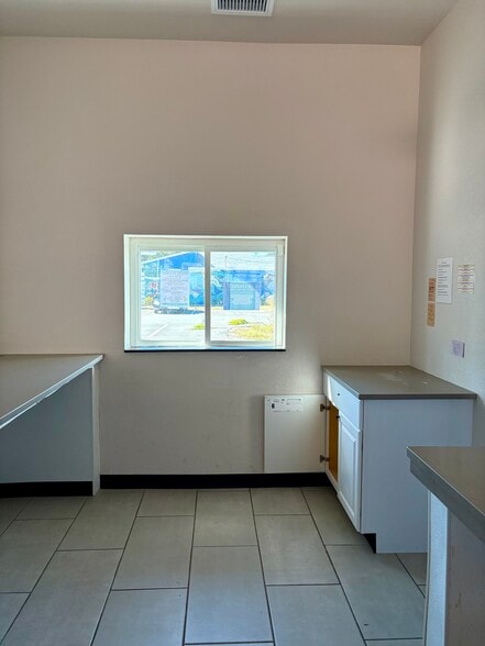 More Photos Of 3501 Central Ave N, Saint Petersburg Freestanding For Lease