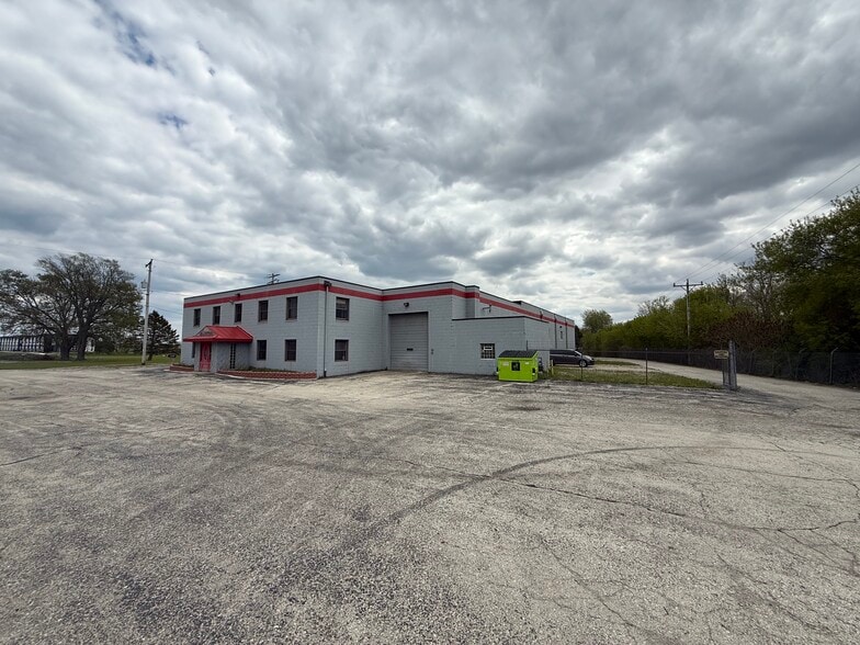 Primary Photo Of 3925 E American Ave, Oak Creek Manufacturing For Sale