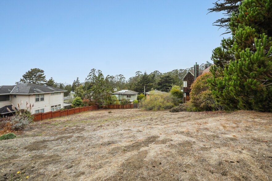 More Photos Of 00 Avenue Granada, El Granada Land For Sale