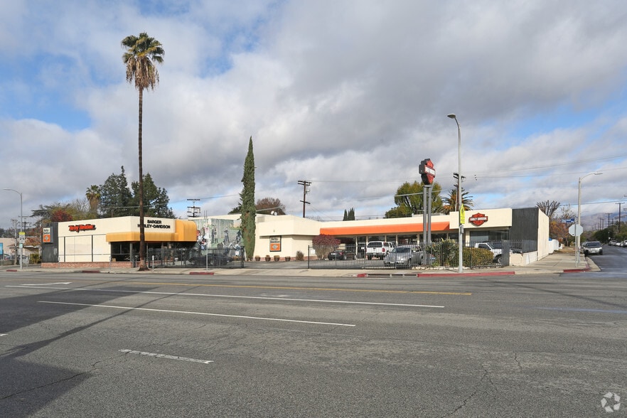 Primary Photo Of 22107 Sherman Way, Canoga Park Auto Dealership For Sale