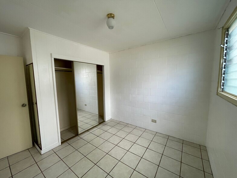 More Photos Of 1077 Kinau St, Honolulu Multifamily For Sale