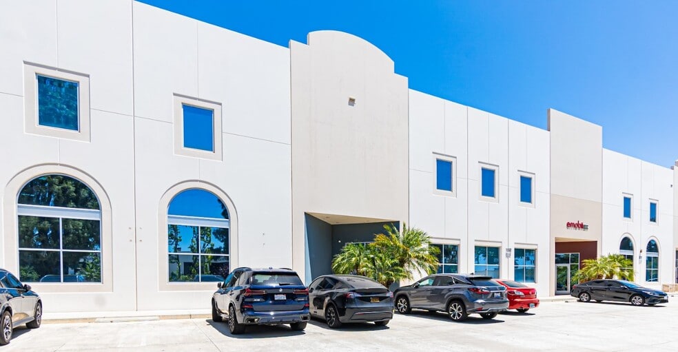 Primary Photo Of 19801 Nordhoff Pl, Chatsworth Warehouse For Lease