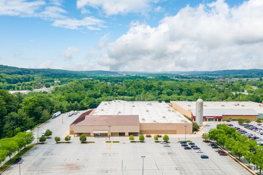 More Photos Of 301 Main St, Exton Unknown For Lease