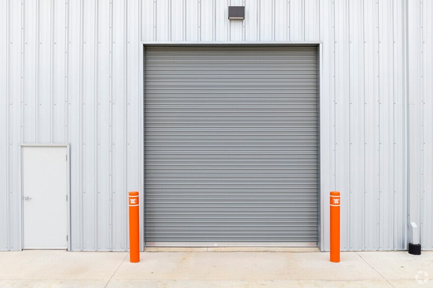 More Photos Of 3340 Spring Stuebner, Spring Unknown For Lease