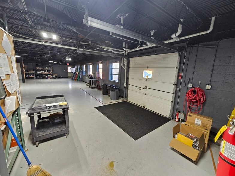 More Photos Of 456 Union Blvd, Allentown Light Manufacturing For Lease
