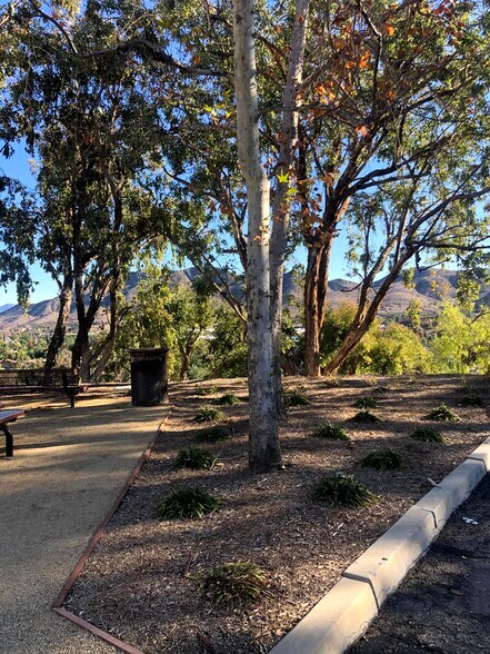 More Photos Of 5700 Corsa Ave, Westlake Village Unknown For Lease