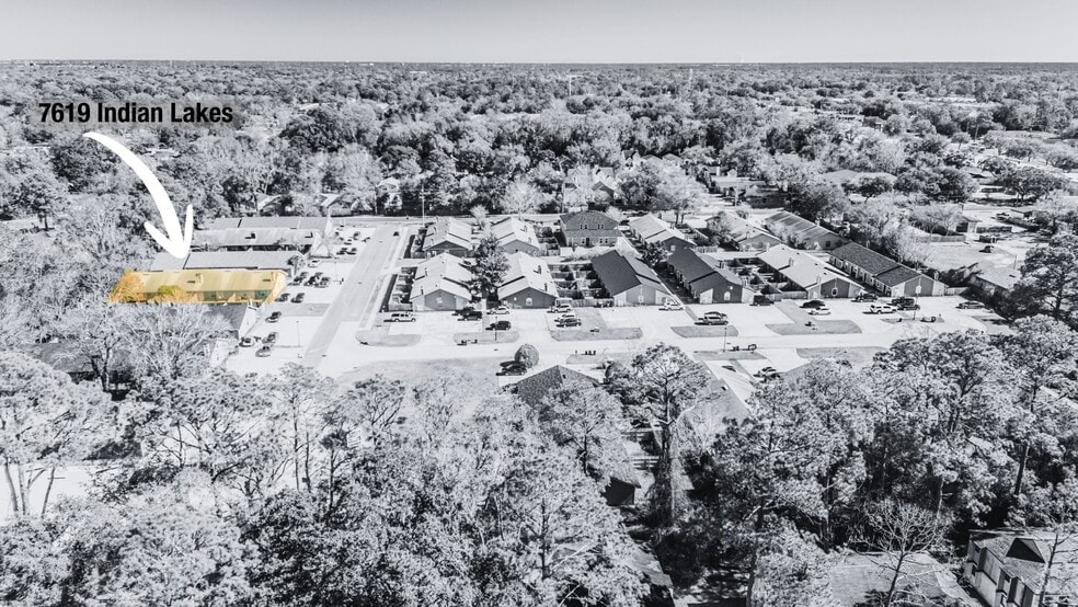 Primary Photo Of 7619 Indian Lakes Dr, Jacksonville Apartments For Sale