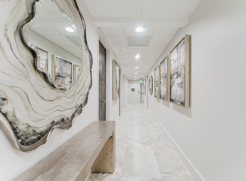 More Photos Of 1 N Federal Hwy, Boca Raton Office For Lease