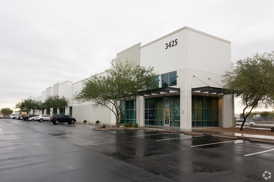 More Photos Of 3425 E Van Buren St, Phoenix Warehouse For Lease