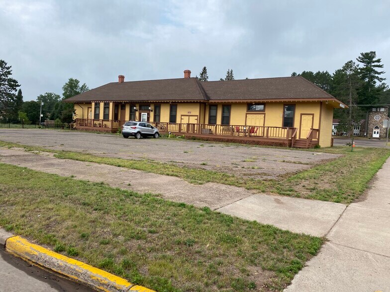 More Photos Of 11405 S US Highway 53, Solon Springs Apartments For Sale