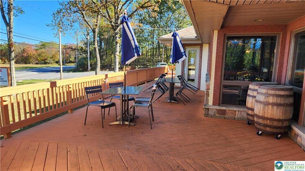 More Photos Of 874 Pa-903, Jim Thorpe General Retail For Sale