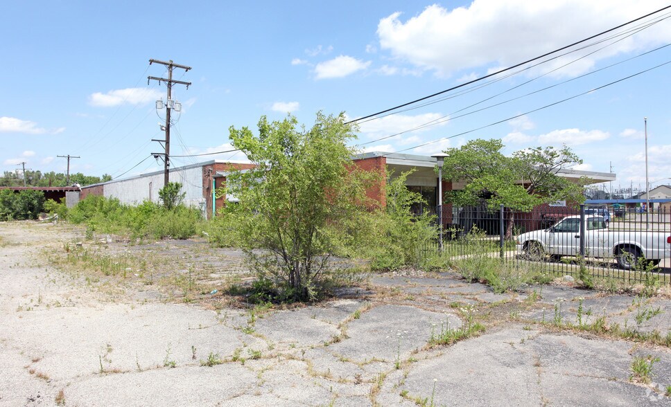 More Photos Of 3232 Allegheny Ave, Columbus Warehouse For Sale