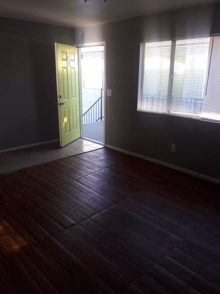 More Photos Of 1638-1644 Athol Ave, Henderson Apartments For Sale