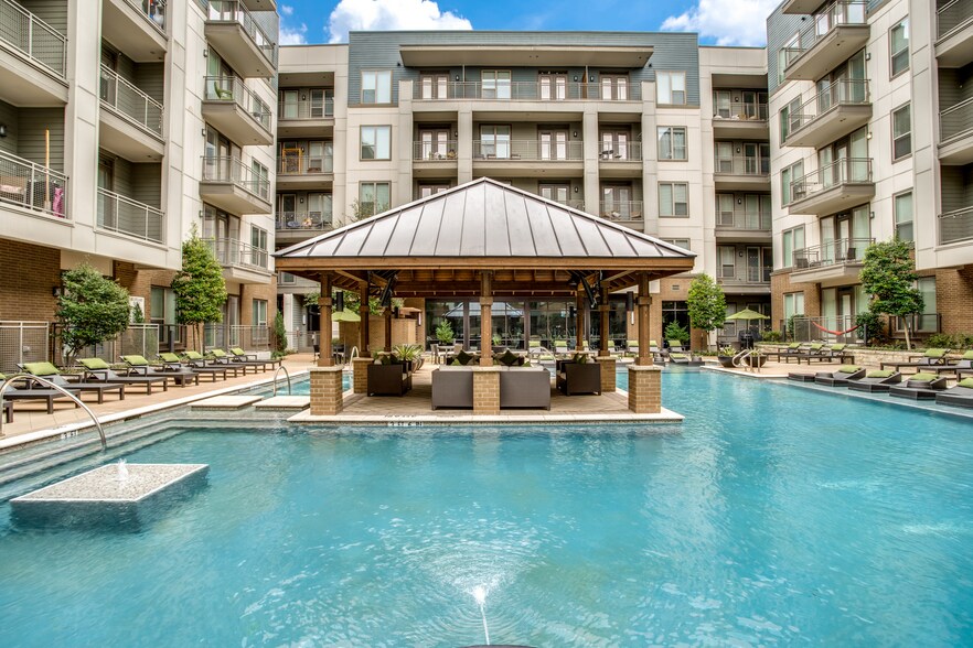 More Photos Of 4646 Amesbury Dr, Dallas Apartments For Lease