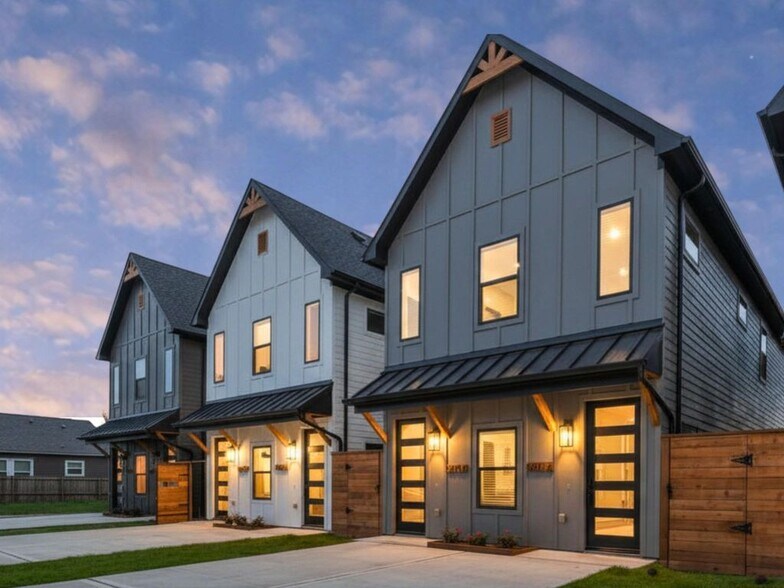 Primary Photo Of 8009 Cora st, Houston Multifamily For Sale