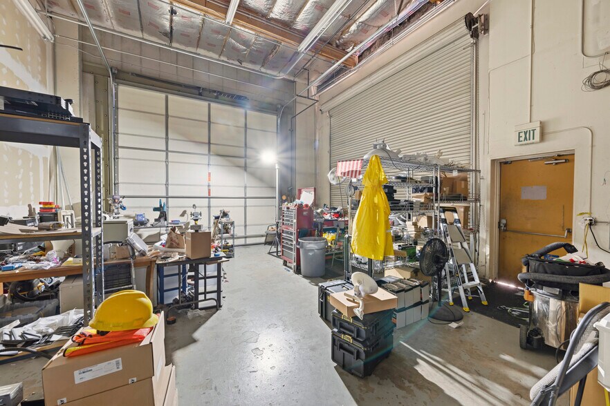 More Photos Of 350 S Rock Blvd, Reno Light Manufacturing For Lease