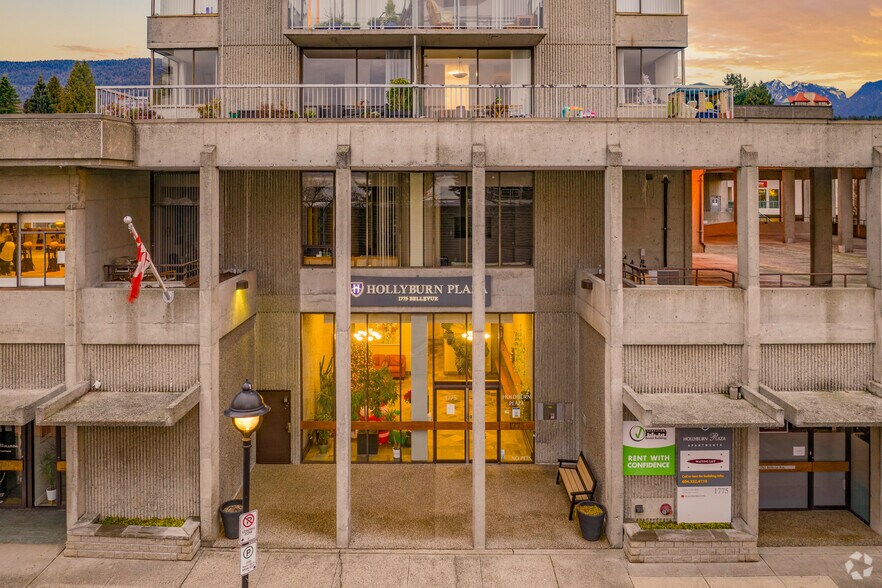 More Photos Of 1775 Bellevue Av, West Vancouver Apartments For Lease