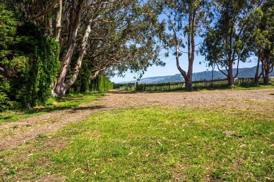 More Photos Of 16401 South Highway 1, Manchester Land For Sale