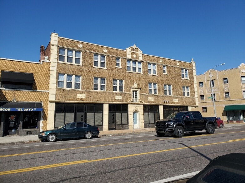More Photos Of 4551-4559 Gravois Ave, Saint Louis Storefront Retail Residential For Lease