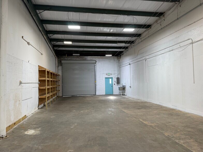 More Photos Of 3899 Ulmerton Rd, Clearwater Storefront For Lease