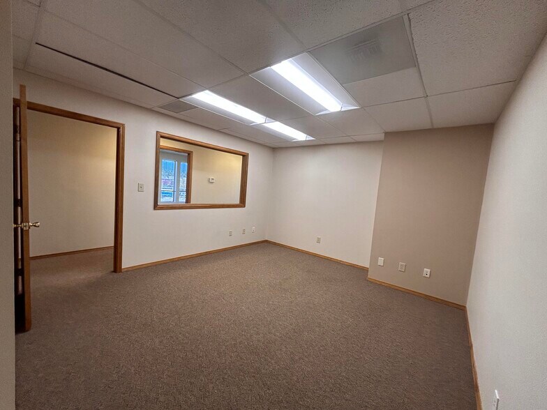More Photos Of 1925 Dominion Way, Colorado Springs Office For Lease