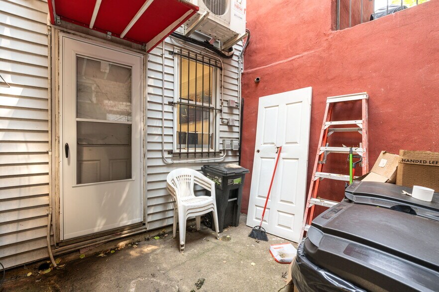 More Photos Of , Staten Island Unknown For Sale