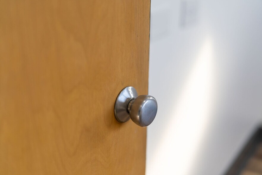 More Photos Of 1305 13th St, Waynesboro Medical For Sale