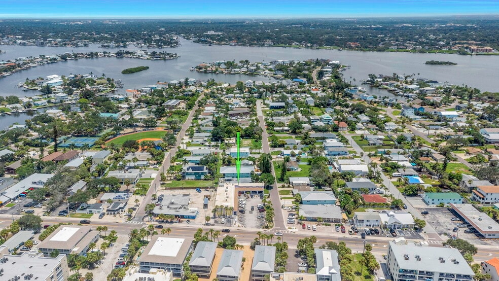 More Photos Of 1401 Gulf Blvd, Indian Rocks Beach General Retail For Sale