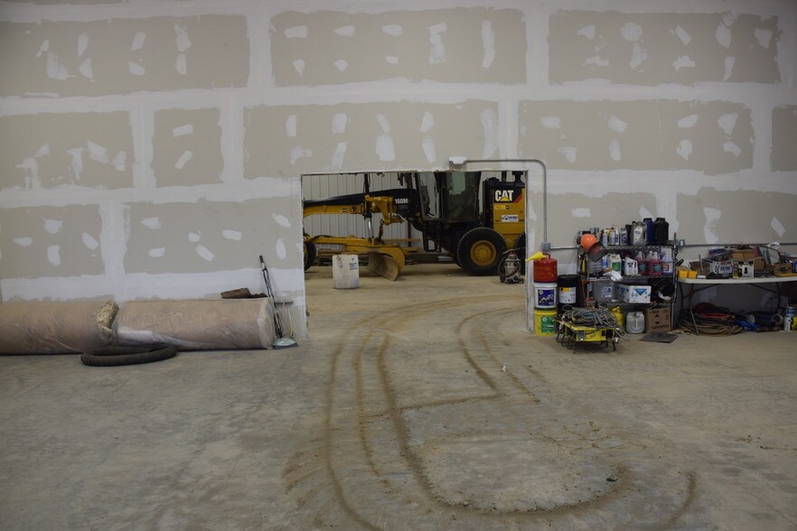 More Photos Of 13545 Bassett Ln, Williston Warehouse For Sale