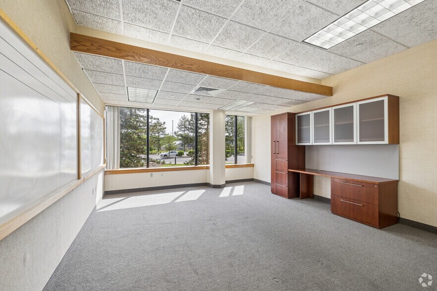 More Photos Of 1 Redcom Ctr, Victor Office For Sale