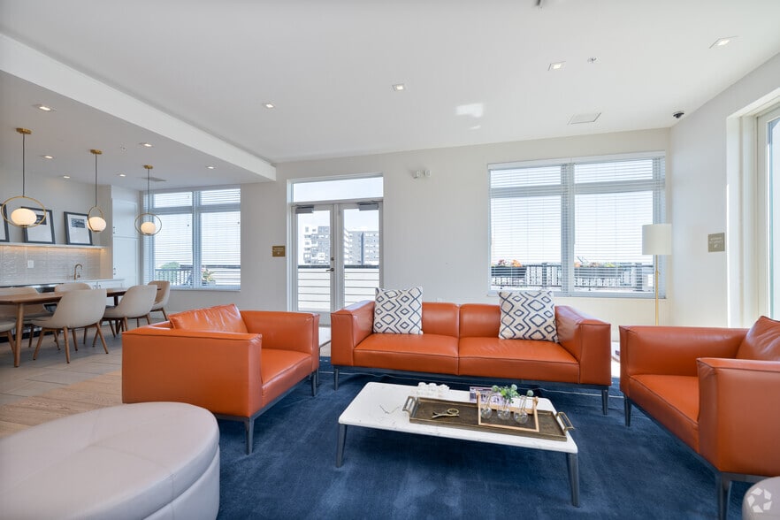 More Photos Of 2800 Franklin Blvd, Cleveland Apartments For Lease