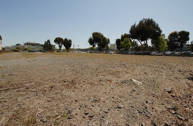 More Photos Of 1810 El Camino Real, Burlingame Land For Sale