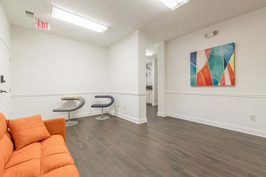 More Photos Of 500 Lanier Ave W, Fayetteville Office For Lease