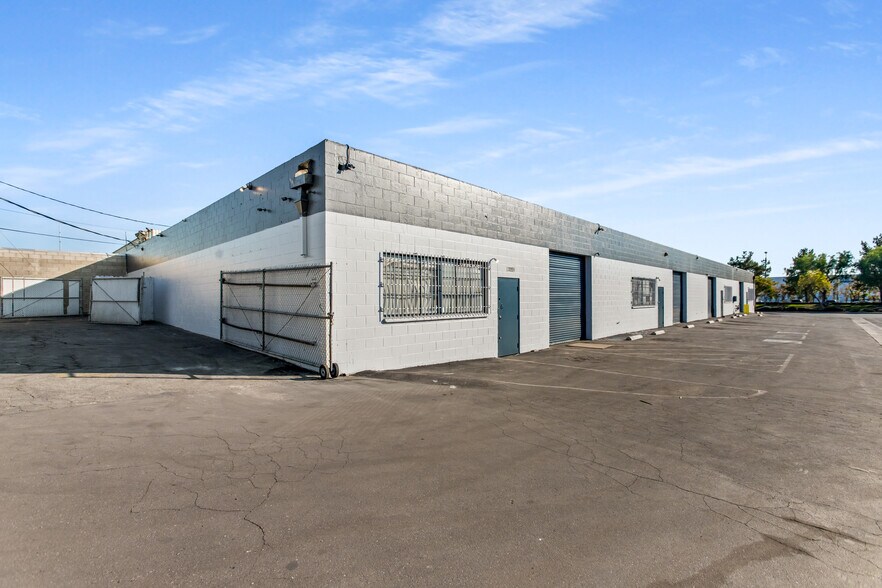More Photos Of 13259-13265 Imperial Hwy, Whittier Warehouse For Lease