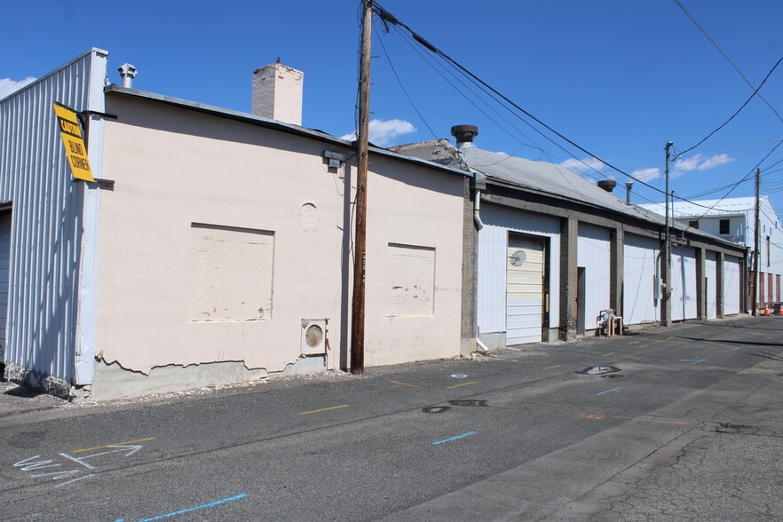More Photos Of 319 Main Ave W, Twin Falls Storefront For Sale