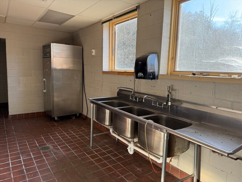 More Photos Of 635 Sutton Creek Rd, Harding Schools For Sale