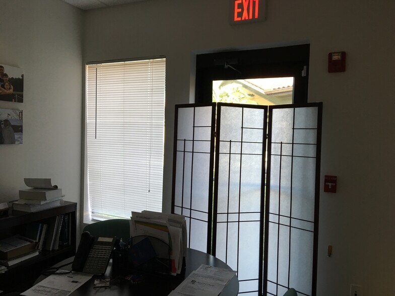 More Photos Of 1307 S International Pky, Lake Mary Office For Lease