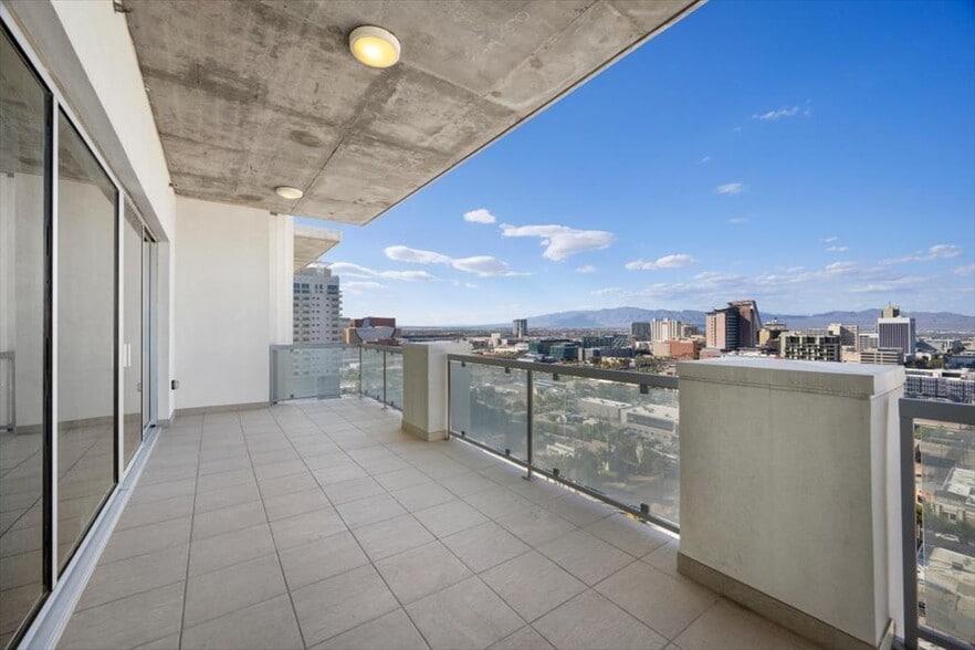 More Photos Of 900 S Las Vegas Blvd, Las Vegas Apartments For Sale