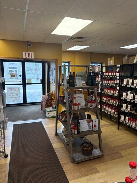 More Photos Of 754 Clinton Ave, Rochester Showroom For Sale