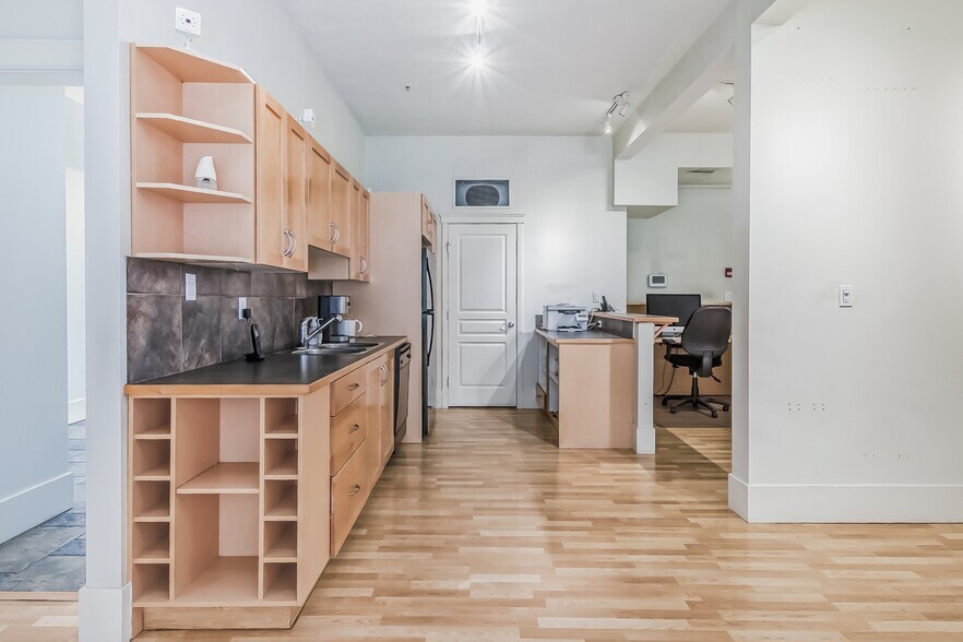 More Photos Of 10403 122 St, Edmonton Office For Sale