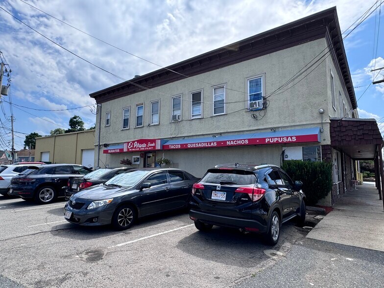 More Photos Of 530-534 Waverly St, Framingham General Retail For Sale