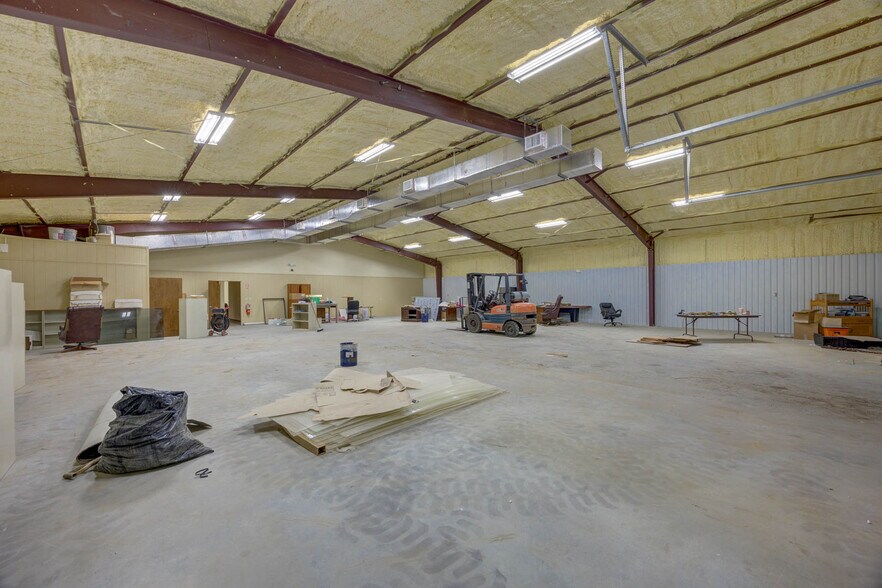 More Photos Of 1490 Sunray Rd, Ingleside Office For Sale