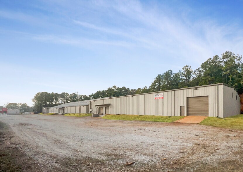 More Photos Of 3160 Mcfarland Blvd, Northport Warehouse For Sale