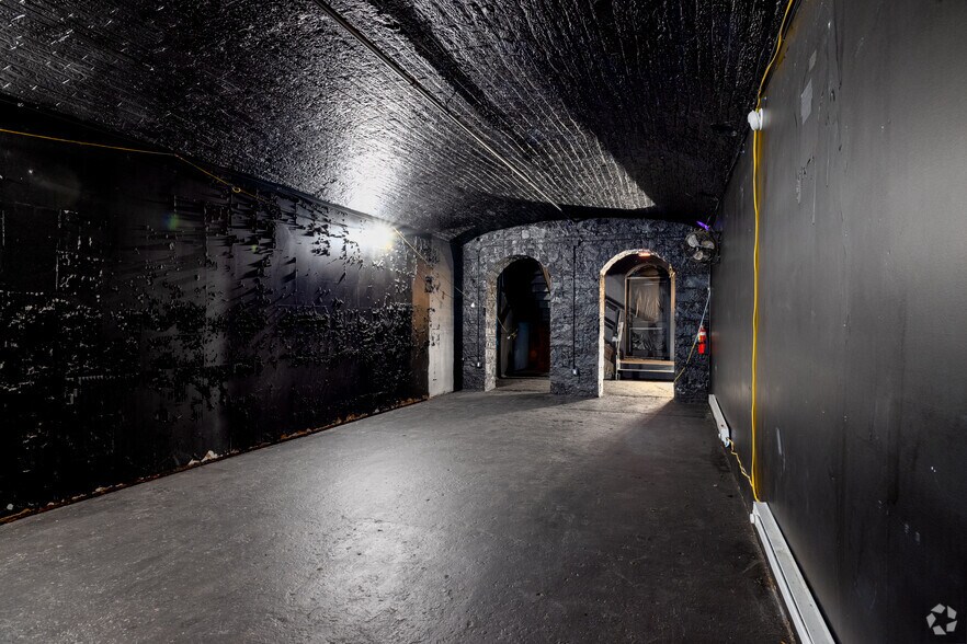 More Photos Of 54 Crosby St, New York Storefront For Lease