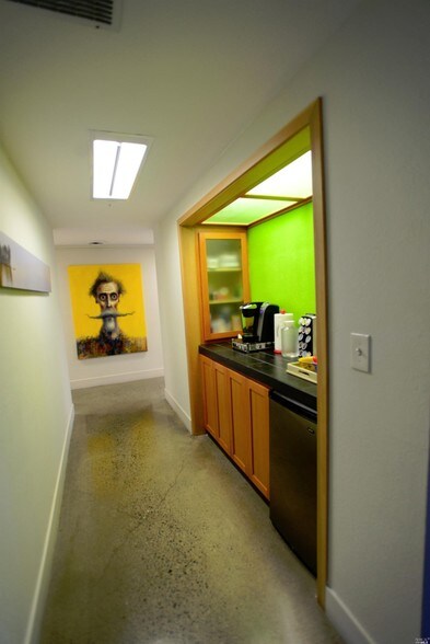 More Photos Of 390 W Standley St, Ukiah Office For Lease